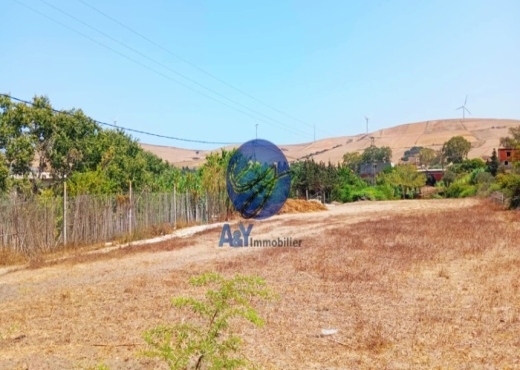 🌾 Terrain 2300 m² à Garia – Metline