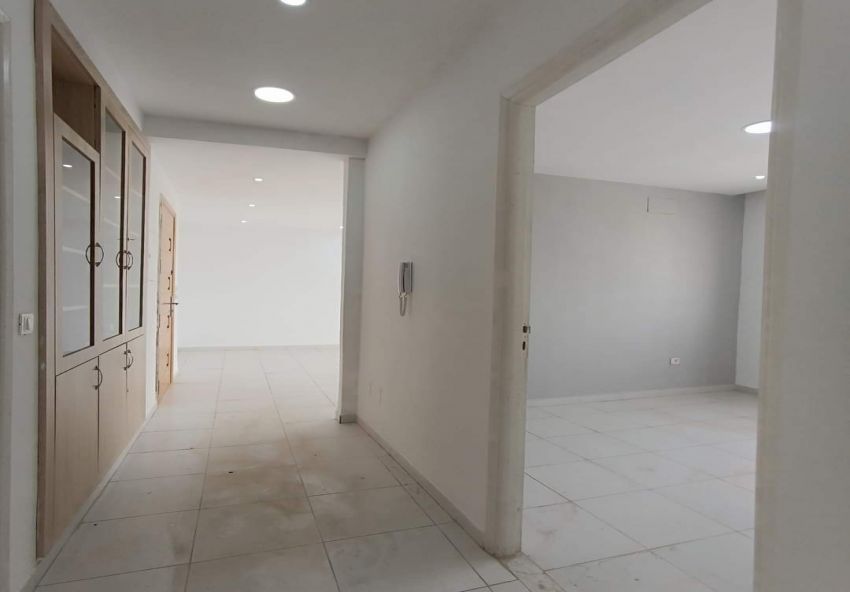 A louer appartement S+3 Route Teniour Sfax