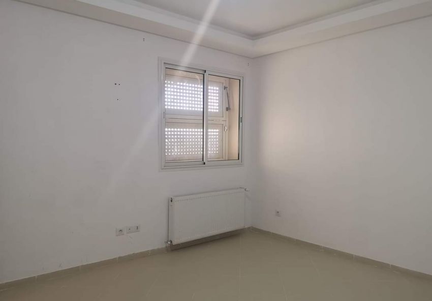 A Louer un appartement haut standing S+2 jamais habité situé à Mourouj 6