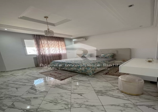 A Vendre villa S4 - Piscine Hergla