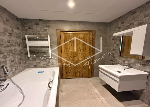 À vendre appartement S+3