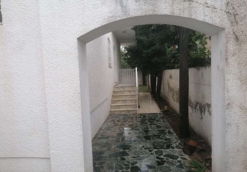 villa  La Soukra  Ain Zaghouan  S4 angle 2 Rue