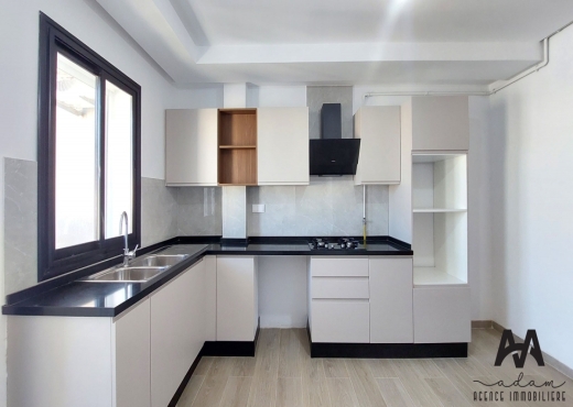 Appartement s+3 de 162m²  avec ter