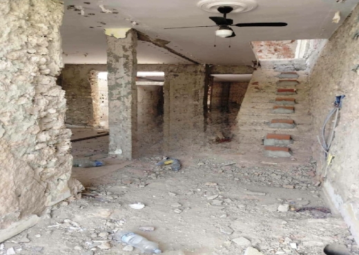 Maison à Rénover R+3 à ZT, Khezama