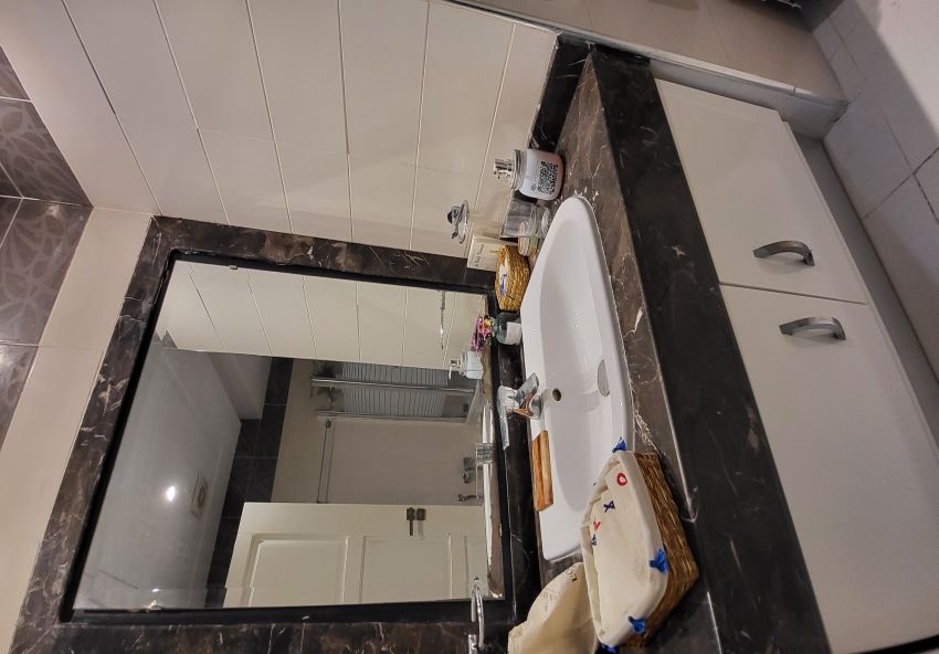 Coquet Appartement Meublé à Vendre