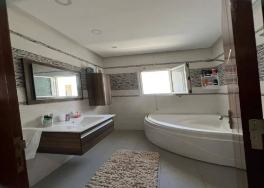 Appartement À Vendre à SOUSSE - Villa de Luxe à Sahloul 4 - Immobiliere.tn - Photo 8