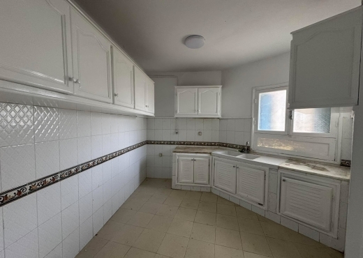 📍RIADH AL ANDALOUS  : APPARTEMENT S+4  À LOUER