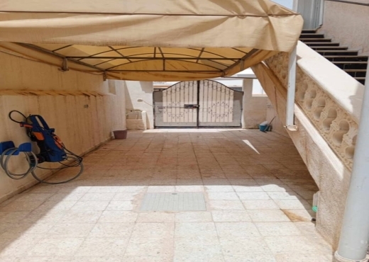 🏡 Villa 3 étages à Borj Cedria