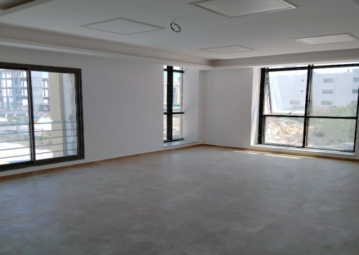 Open space 1200 m² au lac 3 kram