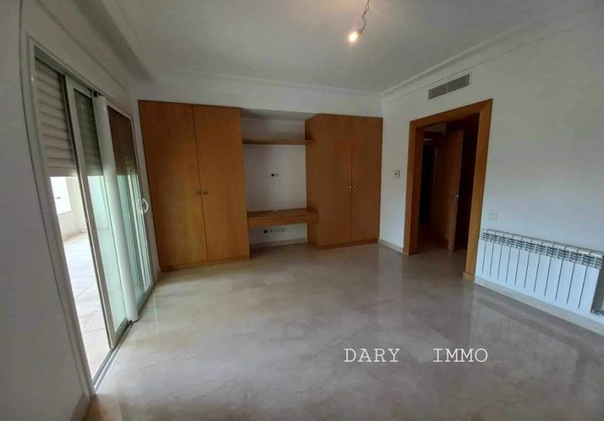 A vendre S+3 Luxueux à la Marsa