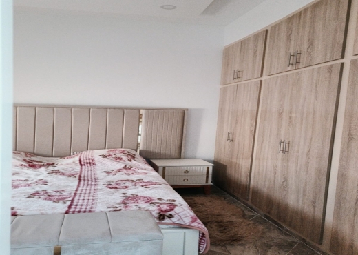 belle maison avec meuble neuf