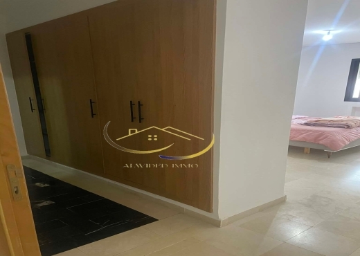 A vendre un appartement S+2 à Cité Wahat