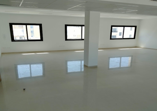 Super bureau 160 m² en open space au lac 2