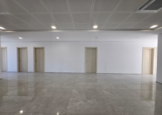 Immeuble neuf à pole el Gazelle