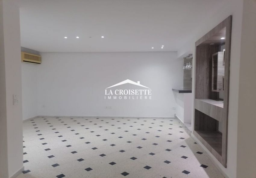 Rez-de-chaussée de villa S+3 à La Marsa ZRCL0280