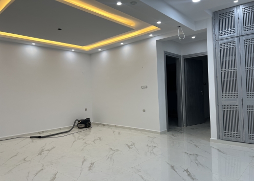 maison À Vendre à NABEUL - Triplex Moderne à Hammamet - Immobiliere.tn