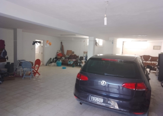 FAHللبيع: ڤيلا في المكنين