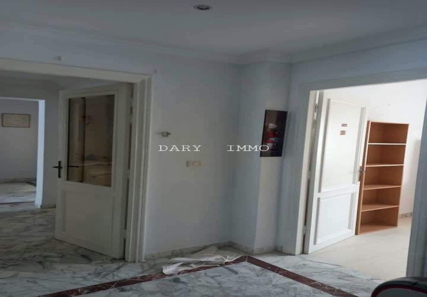 A louer appartement S+4 El Menzah 9C