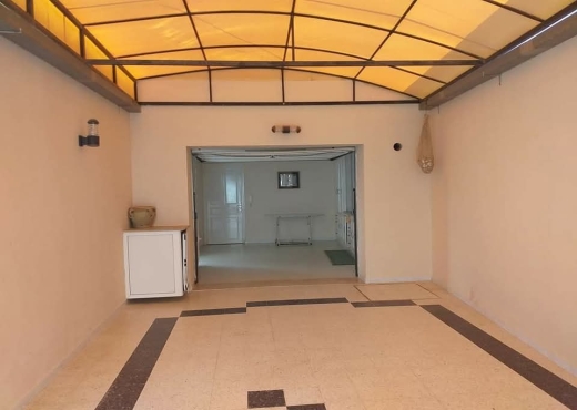 A Vendre Villa S+5 Rte Saltania