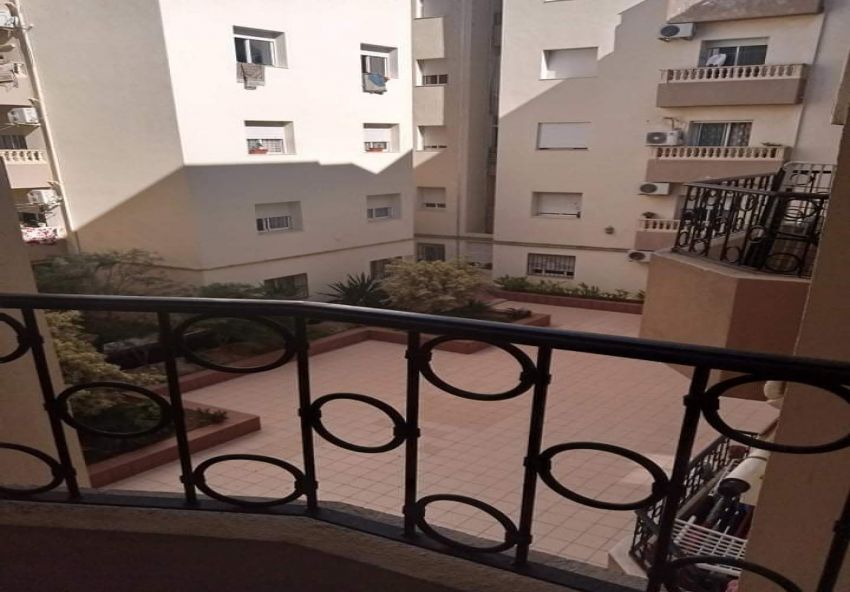 À vendre appartement s +2 à carthage haute standing