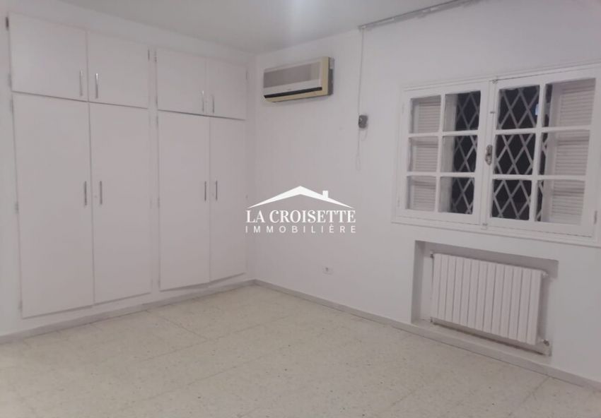 Rez-de-chaussée de villa S+3 à La Marsa ZRCL0280