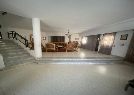 A VENDRE VILLA S+5 AVEC PISCINE