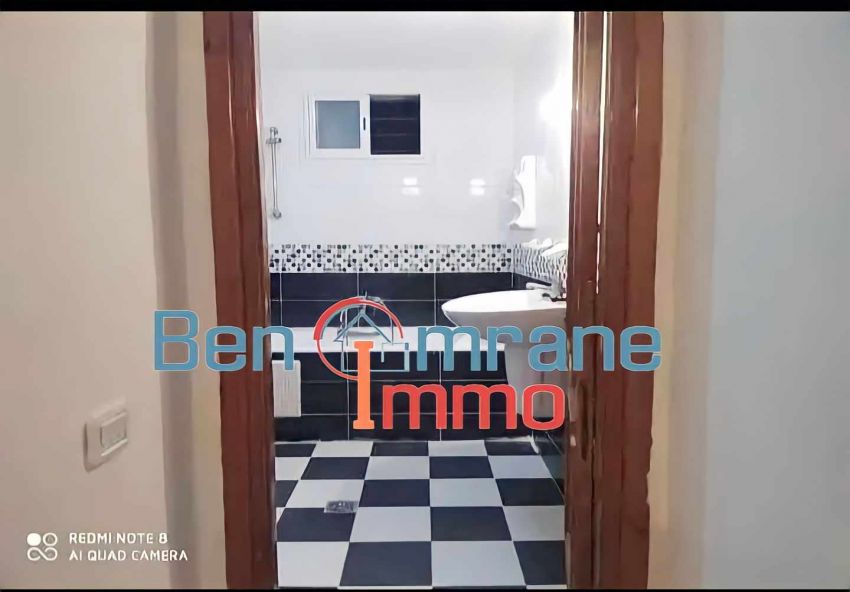 À vendre villa🏠 indépendante sur deux niveaux à el Mourouj 6 avec Titre bleu individuel