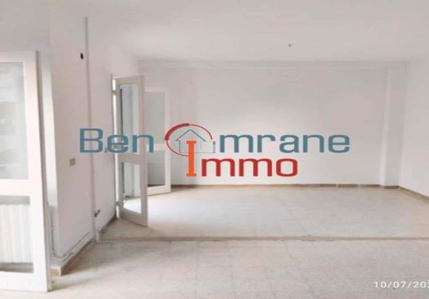 A Louer appartement  S+3 à Riath Andalous