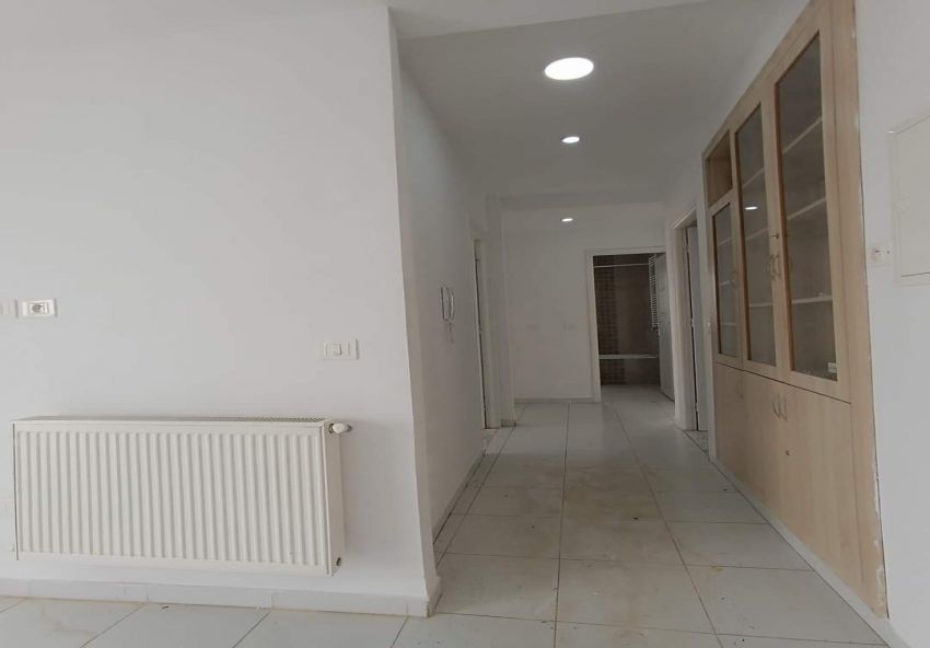 A louer appartement S+3 Route Teniour Sfax