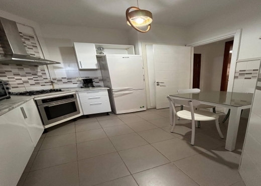 📍ENNASR2: APPARTEMENT S+2 RICHEMENT MEUBLÉE À LOU