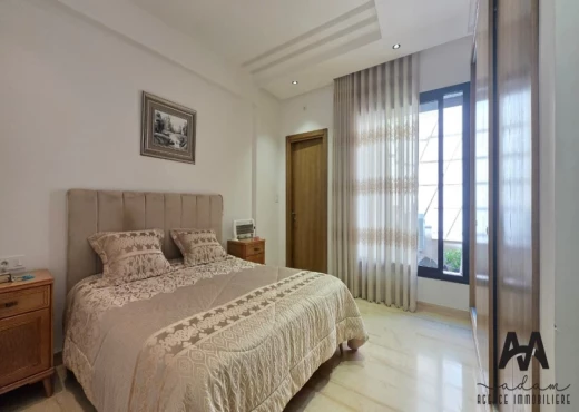 Étage de villa À Vendre à NABEUL - Villa S+3 de 265m² avec garage à L - Immobiliere.tn - Photo 7