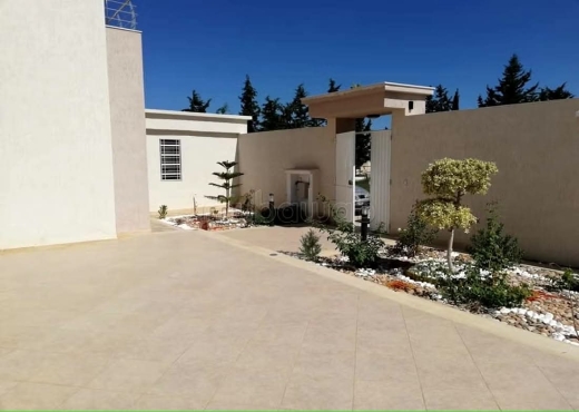 A Vendre Villa Borj Youssef Ariana