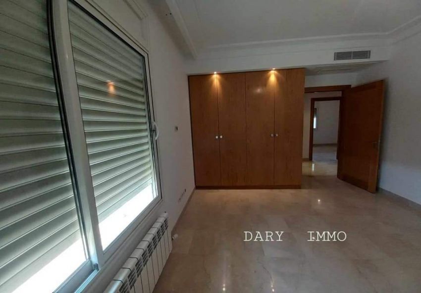 A vendre S+3 Luxueux à la Marsa
