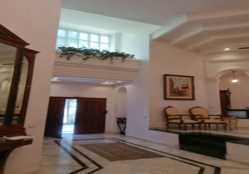 villa S+6 Route de Gammarth  standing Moderne