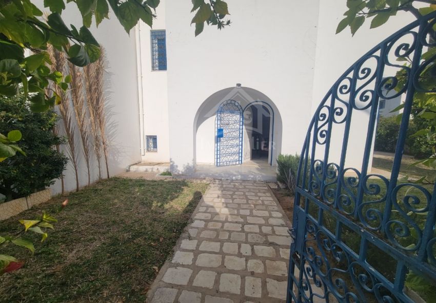 Charmant duplex avec jardin et piscine à vendre à Hammamet