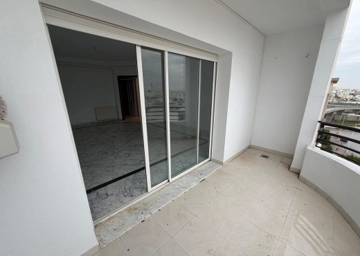 📍MENZAH 9 C : APPARTEMENT S+2 À LOUER