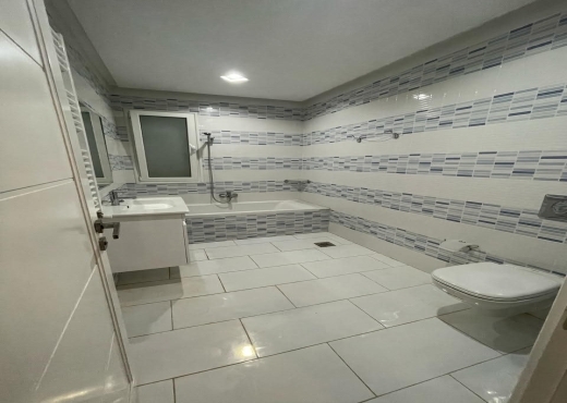 villa À Vendre à NABEUL - A vendre a Hammamet zone théâtre une villa s+4 - Immobiliere.tn - Photo 4