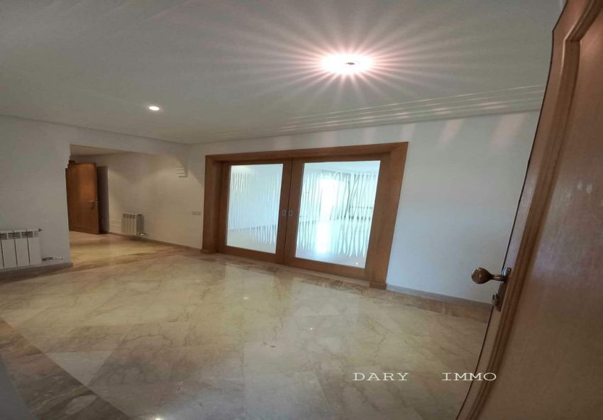 A vendre S+3 Luxueux à la Marsa