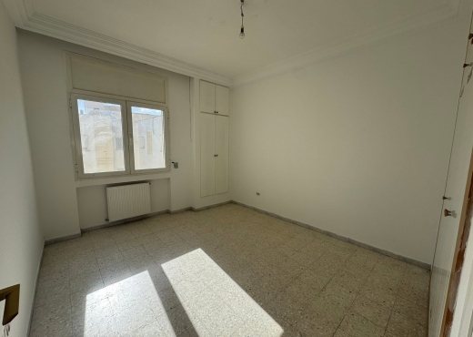 L’AOUINA : APPARTEMENT S+2  À LOUER