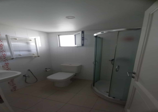 AV S1 titré la soukra 215 Md