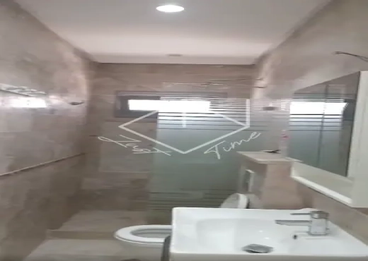 Etage de villa S+3 à louer Ariana