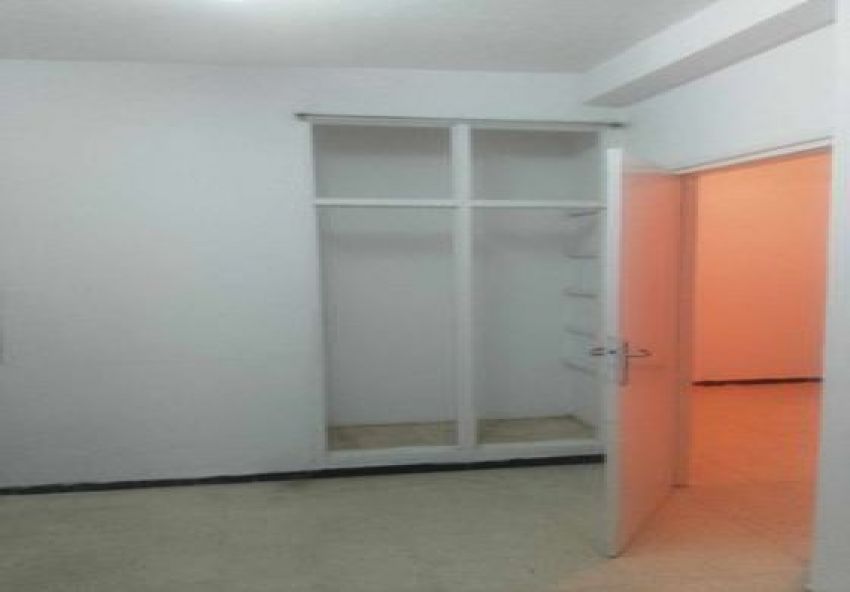 A vendre Appartement s+3 à el omrane supérieur