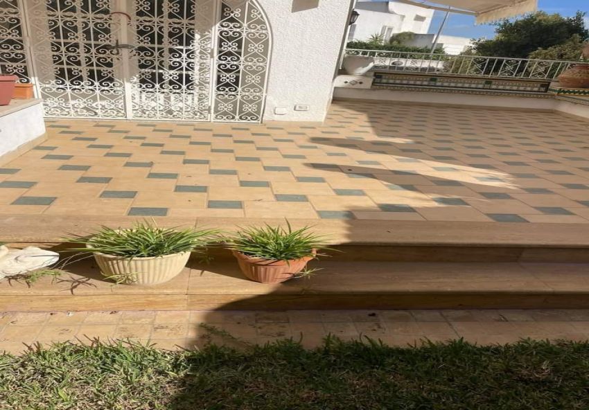 Vente villa de maître à el menzah 8