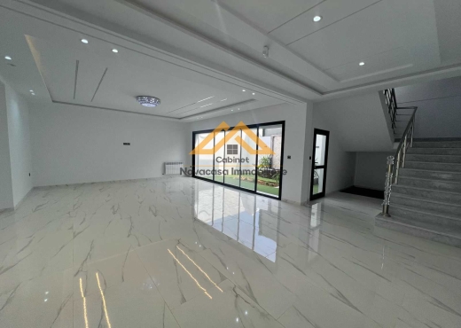 A vendre Villa  à Hergla