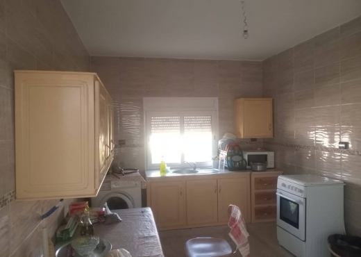 للبيع فيلا و ستوديو في سيدي ثابت