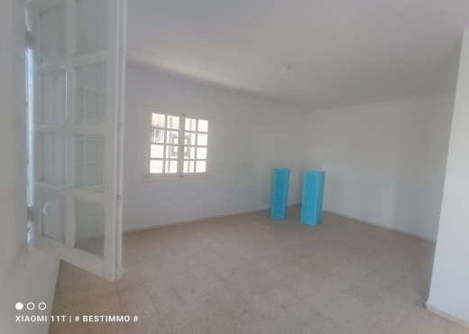 immeuble À Vendre à ARIANA - A vendre villa et commerce - Immobiliere.tn - Photo 10