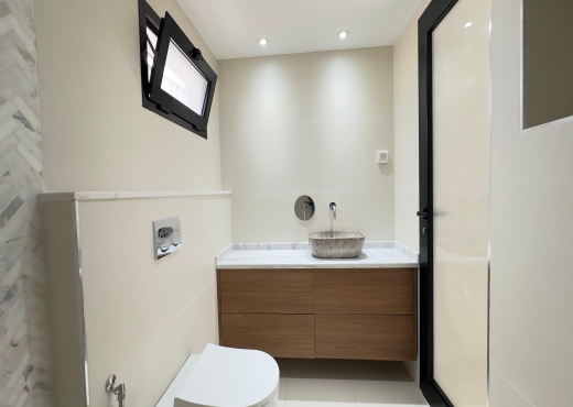 etage de villa S+1 vide à Nabeul