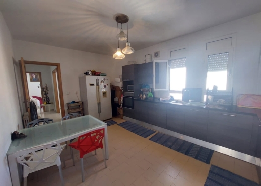 A Vendre Appart S+4 Cité Ennasr2