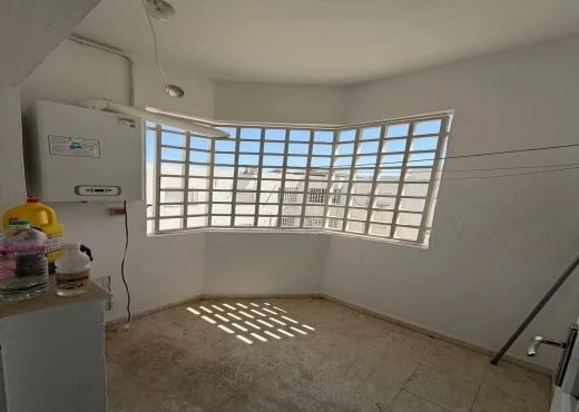 Appartement À Vendre à ARIANA - 📍ARIANA  :  APPARTEMENT S+2  A VENDRE - Immobiliere.tn - Photo 3