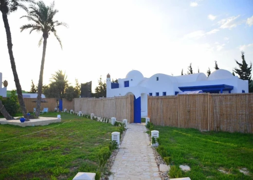 studio À Louer à MEDENINE - Location vacances bangalow Djerba - Immobiliere.tn